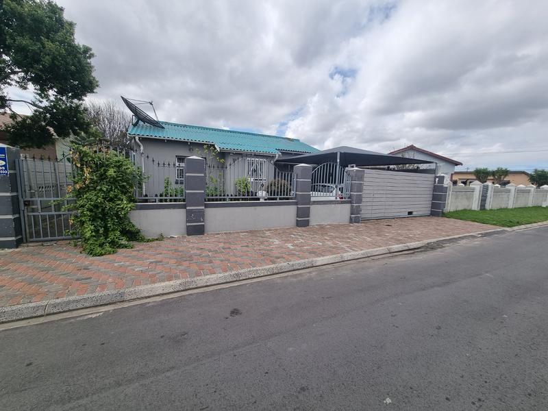 2 Bedroom Property for Sale in Ruyterwacht Western Cape